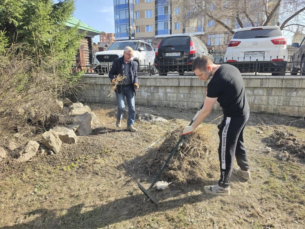 Субботник в МТУ Ространснадзора по СФО: наводим порядок вместе!